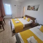 Homestay Casa Luca 2 *