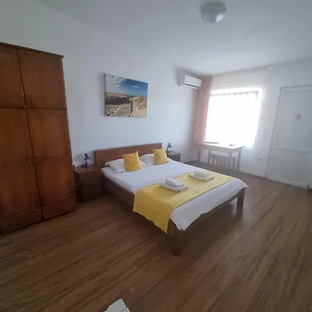 Casa Luca 2 Gazde/Camere de închiriat